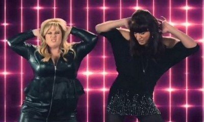 Jimmy Fallon and Rebel Wilson Sing About the Perks of Being Single in Hilarious Sketch