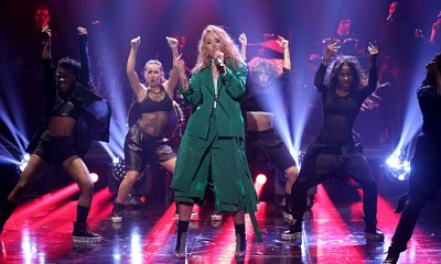 Iggy Azalea Brings Her 'Team' to 'Tonight Show'