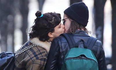 Kristen Stewart Kisses Rumored Girlfriend Soko. Is Robert Pattinson Jealous?