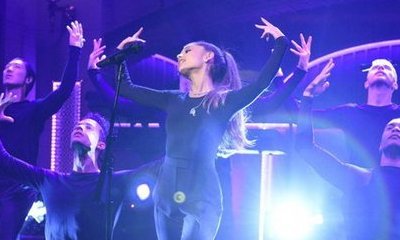 Watch Ariana Grande's Performances on 'Saturday Night Live'