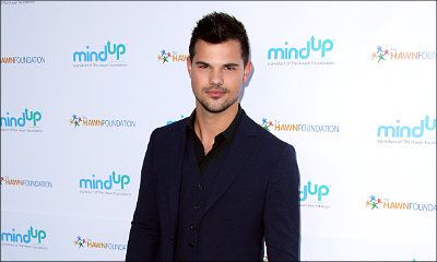 Taylor Lautner Laughs So Hard at His Naked 'Twilight' Fan Art