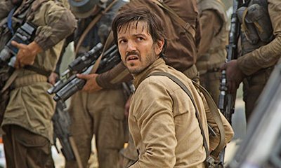 'Rogue One' Releases More New Photos. Also Get Detail of Mon Mothma's Bigger Role