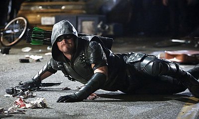 Is This Arrow's New Suit in Season 5? See the New Look in Set Video