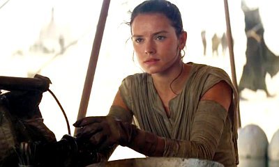 'Star Wars Episode VIII' Star Daisy Ridley Teases Mysterious Location in New Pic