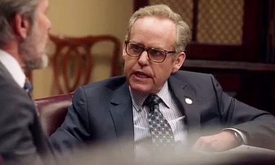 'Veep' Star Peter MacNicol Stripped of His Emmy Nomination. Here's Why