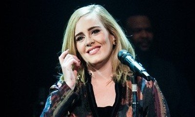 Adele Turns Down Offer to Perform at Super Bowl 2017