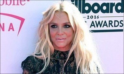 Britney Spears Reveals She 'Almost Drowned' in Hawaii