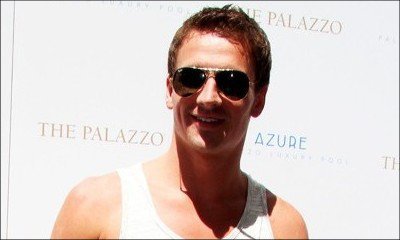 Ryan Lochte and U.S. Olympic Swimming Teammates Robbed at Gunpoint in Rio