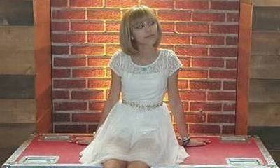 'America's Got Talent' Winner Grace VanderWaal Signs With Columbia Records