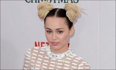 Here Is Why Miley Cyrus Wears Less Clothes!