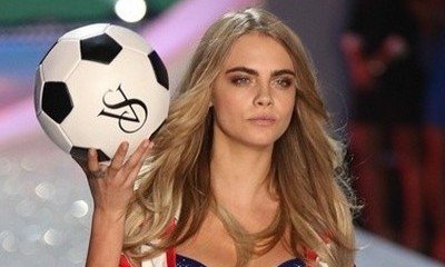 Cara Delevingne Invited to Join 2016 Victoria's Secret Fashion Show Amid Snub Rumor