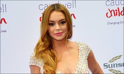 Lindsay Lohan Steps Out Wearing Headscarf Amid Rumors She's Converted to Islam