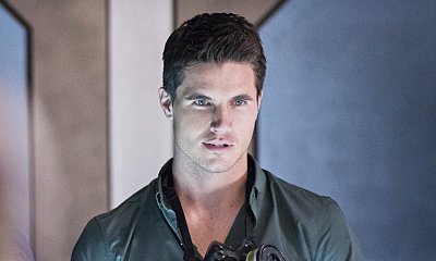 'The Flash' Set Photo Teases the Return of Robbie Amell's Firestorm