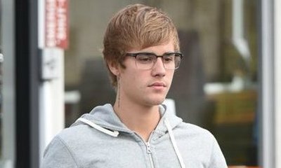 Justin Bieber Denies Peeing His Pants: 'Water Spilled on My D**k Area'