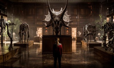 'Jurassic World 2' Set Photos Arrive, Jeff Goldblum Begins Filming