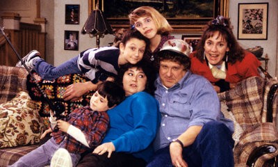 'Roseanne' Returns Home With 2018 Revival on ABC