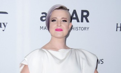 Kelly Osbourne Pees Herself After Denied Entry to Starbucks