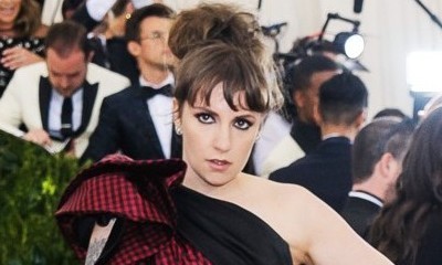 Lena Dunham Gets Naked in New Instagram Picture