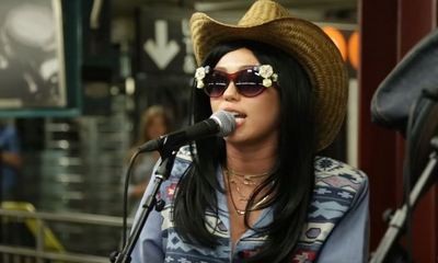 Miley Cyrus Delivers Surprise Performance in NYC Subway Station