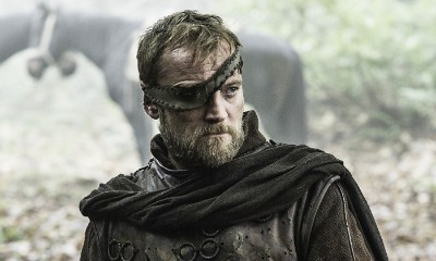 New 'Game of Thrones' Season 7 Photos See Brooding Jon Snow and Beric Dondarrion