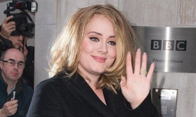 Adele Forced to Use 'Sign Language' as She Can't Make a Sound Due to Damaged Vocal Cords