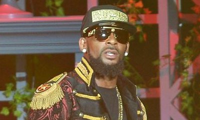 Videos: R. Kelly Lets Fan Touch His Crotch at Concert Amid 'Cult' Allegations