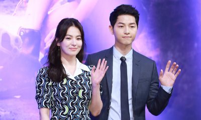 Song Joong Ki and Song Hye Kyo Gush Over Each Other in Sweet Letters