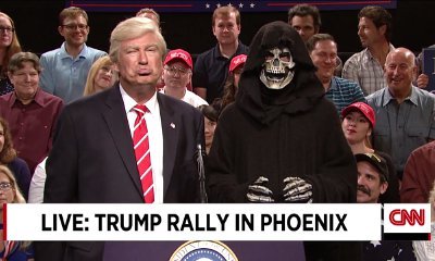 Video: Alec Baldwin Spoofs Trump's Phoenix Rally on 'SNL's Weekend Update'