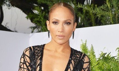 Jennifer Lopez Lost Contact With Her Family in Puerto Rico After Hurricane