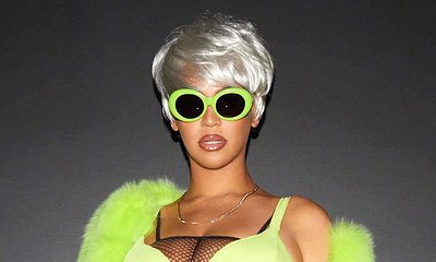 Beyonce's Epic Lil' Kim Halloween Costumes Get Seal of Approval From 'Our Original Queen B'