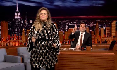 Watch Kelly Clarkson Sing 'Since U Been Gone' Backwards on 'Tonight Show'