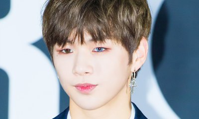 Wanna One's Kang Daniel Attends Fan Meeting Despite Bad Health