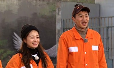 Lee Kwang Soo Playfully Proposes to Jeon So Min on 'Running Man'