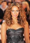 Leona Lewis Facing Throat Operation Scare