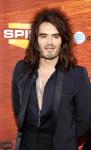 Russell Brand Wants Jonas Brothers for His New Year's Kiss