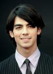 Video: Joe Jonas Smashing Clock With Baseball Bat