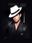 Video Premiere: Robin Thicke's 'Dreamworld'