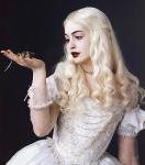 New The White Queen Pic From 'Alice in Wonderland'
