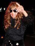 Sister La Toya to Dress Michael Jackson for Burial