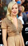 Sienna Miller and Alleged New Boyfriend Snapped Cuddling