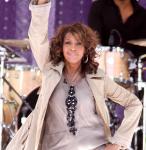 Video: Whitney Houston's Wardrobe Malfunction in 'The X-Factor'