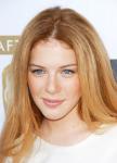 'Twilight' Star to Donate If People Follow Her
