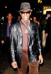 Surrendering to Police, Wesley Snipes 'in Transit' to Prison