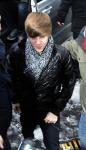 Kind-Hearted Justin Bieber Gives Ailing Fan Surprise Visit