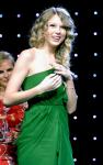 Taylor Swift Had Pizza as Her Birthday Cake