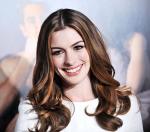 Anne Hathaway to Sing and Play Kurt's Lesbian Aunt on 'Glee'