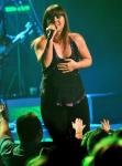 Video: Kelly Clarkson Covers 'I'd Rather Go Blind' to Salute Etta James