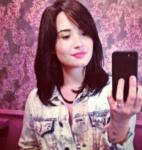 Demi Lovato Debuts New Look With Shorter Hair