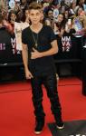 Justin Bieber Parties Hard Inside Tour Bus After His Indianapolis Show
