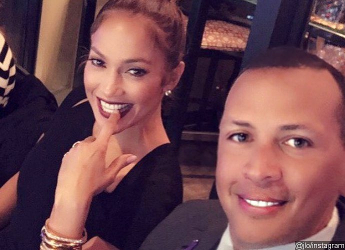 Alex Rodriguez Gets Handsy With Jennifer Lopez While Jewelry Shopping on Valentine's Day